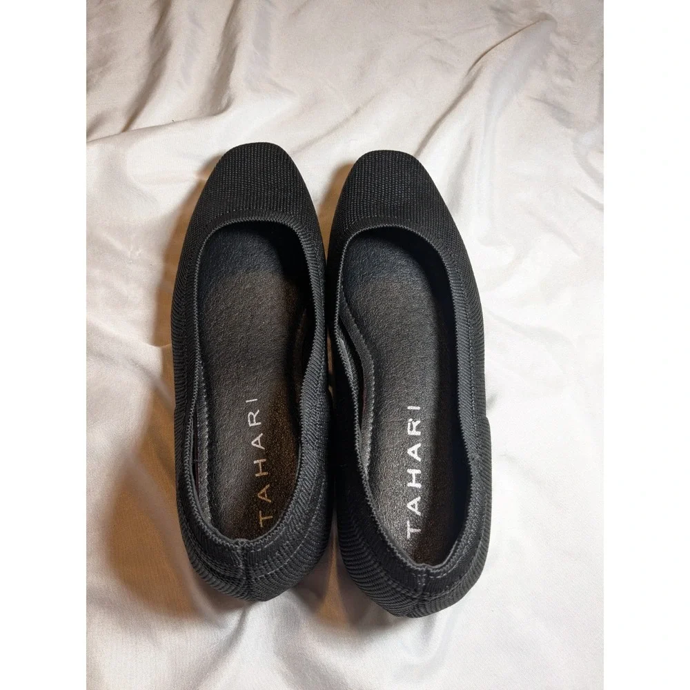 Tahari Women's‎ Black Slip-on Flat Shoes Size 7